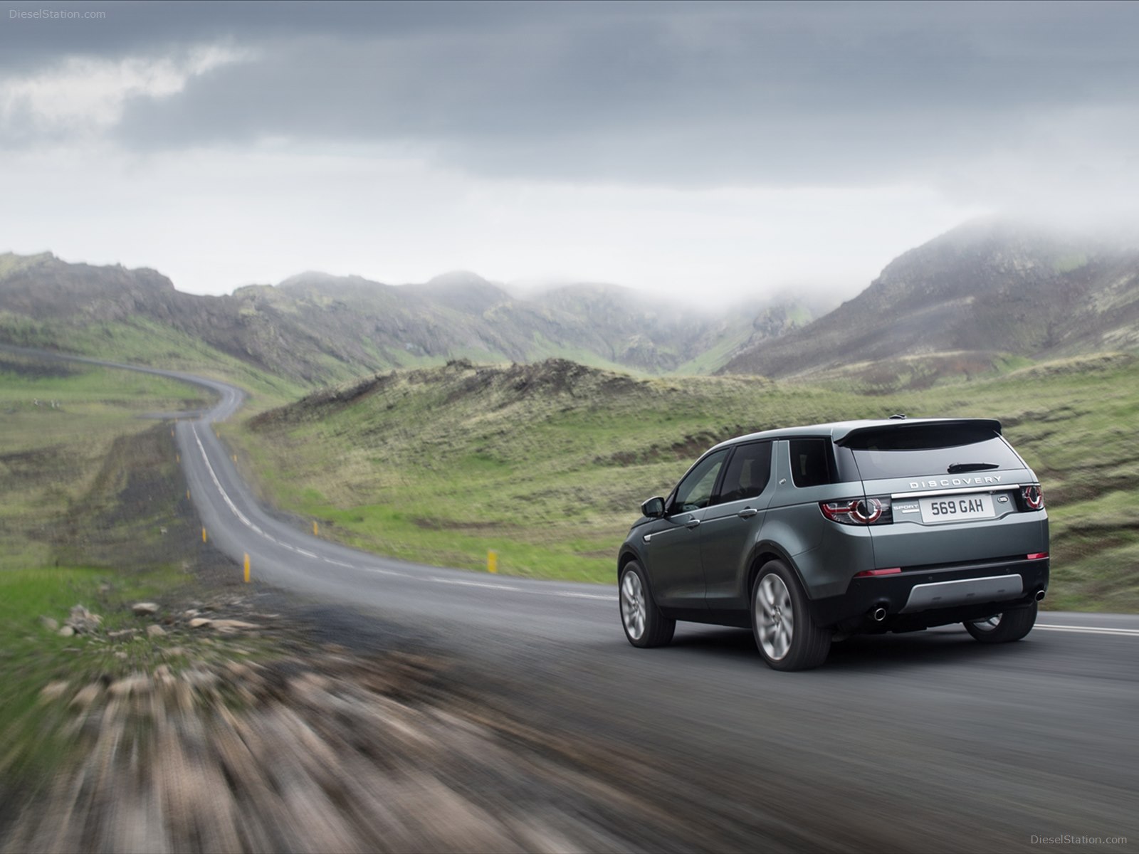 Land Rover Discovery Sport 2015